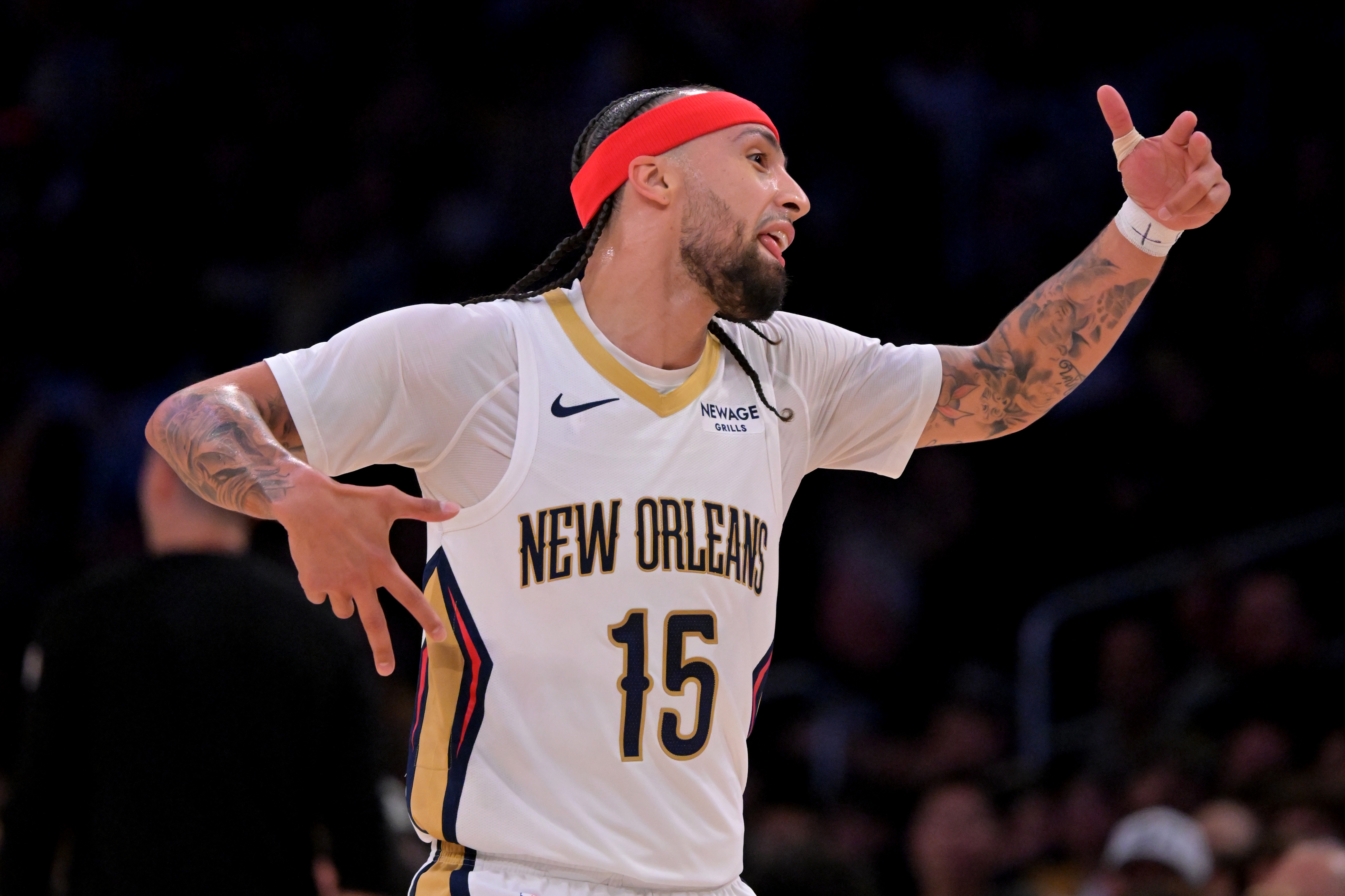 九游游戏中心-美记：湖人、火箭、马刺和尼克斯有意阿尔瓦拉多 后者值多个次轮